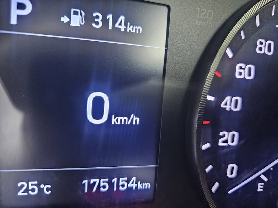 2020 Hyundai Tuscon Auto finance now 13.jpg